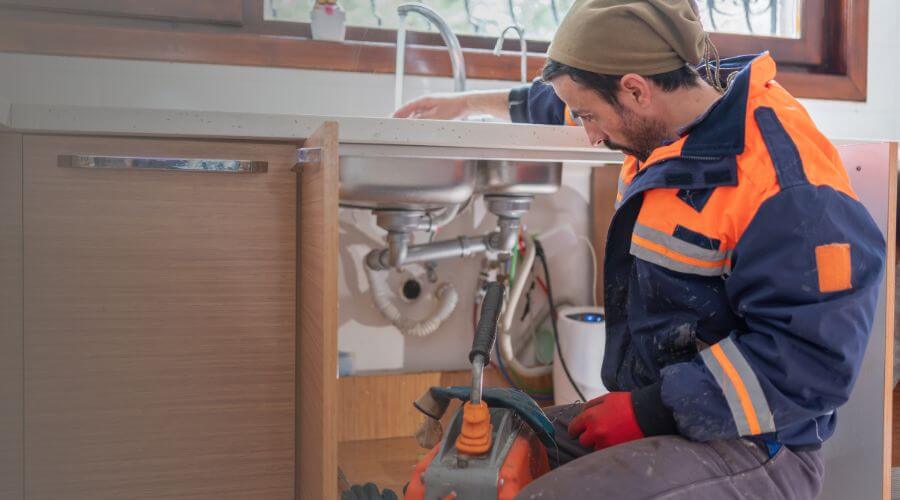 Professional water heater repair in Edgewood, NM